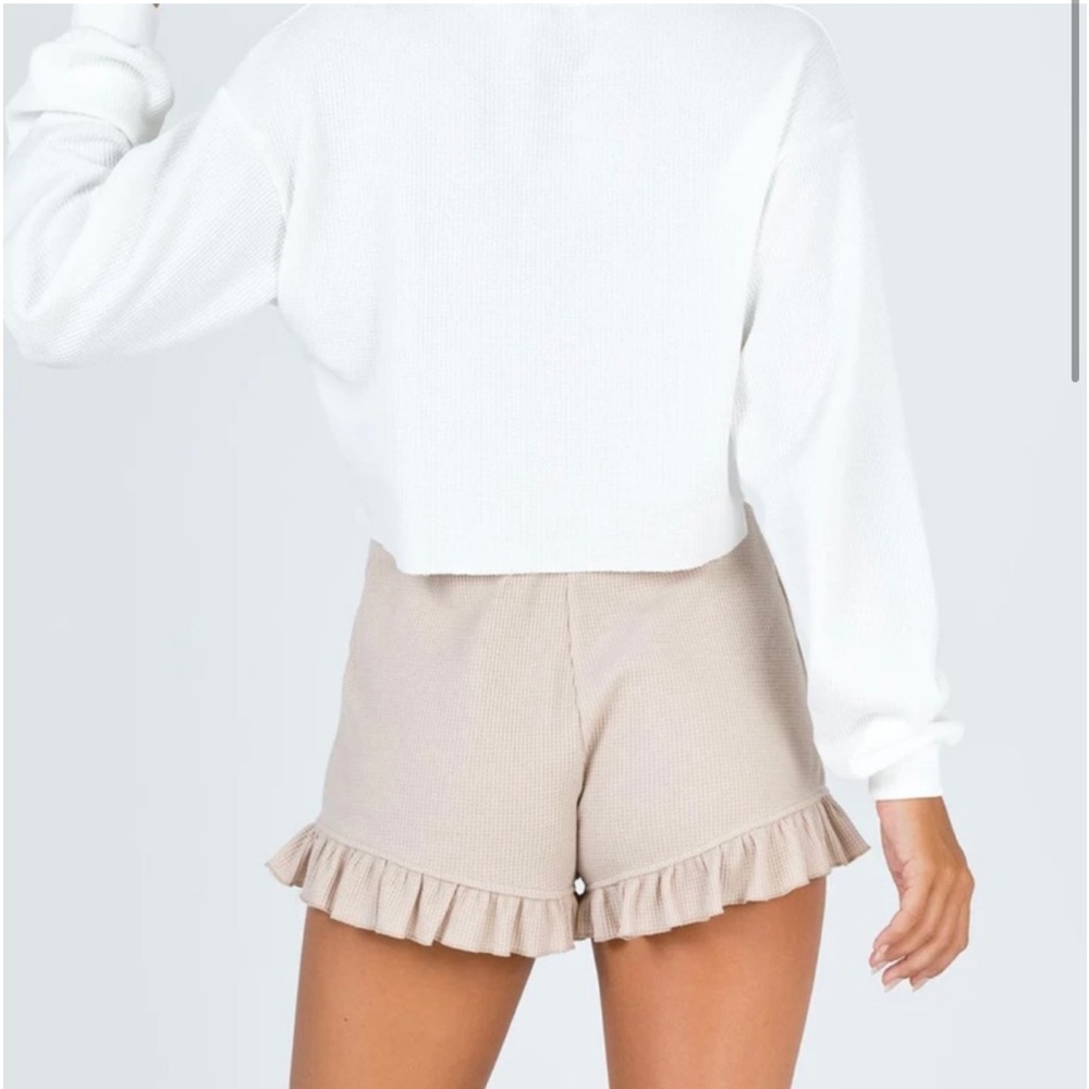 🟣 BOGO! Princess Polly Ruffle Short w/ Drawstring - Picture 8 of 10